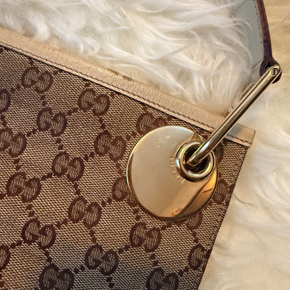 Gucci Beige Brown Monogram Crossbody Bag with Gold Hardware - Picture 11 of 13